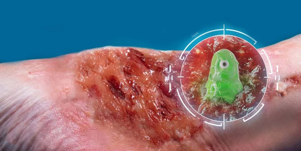 Un alienígena verde en un círculo rojo